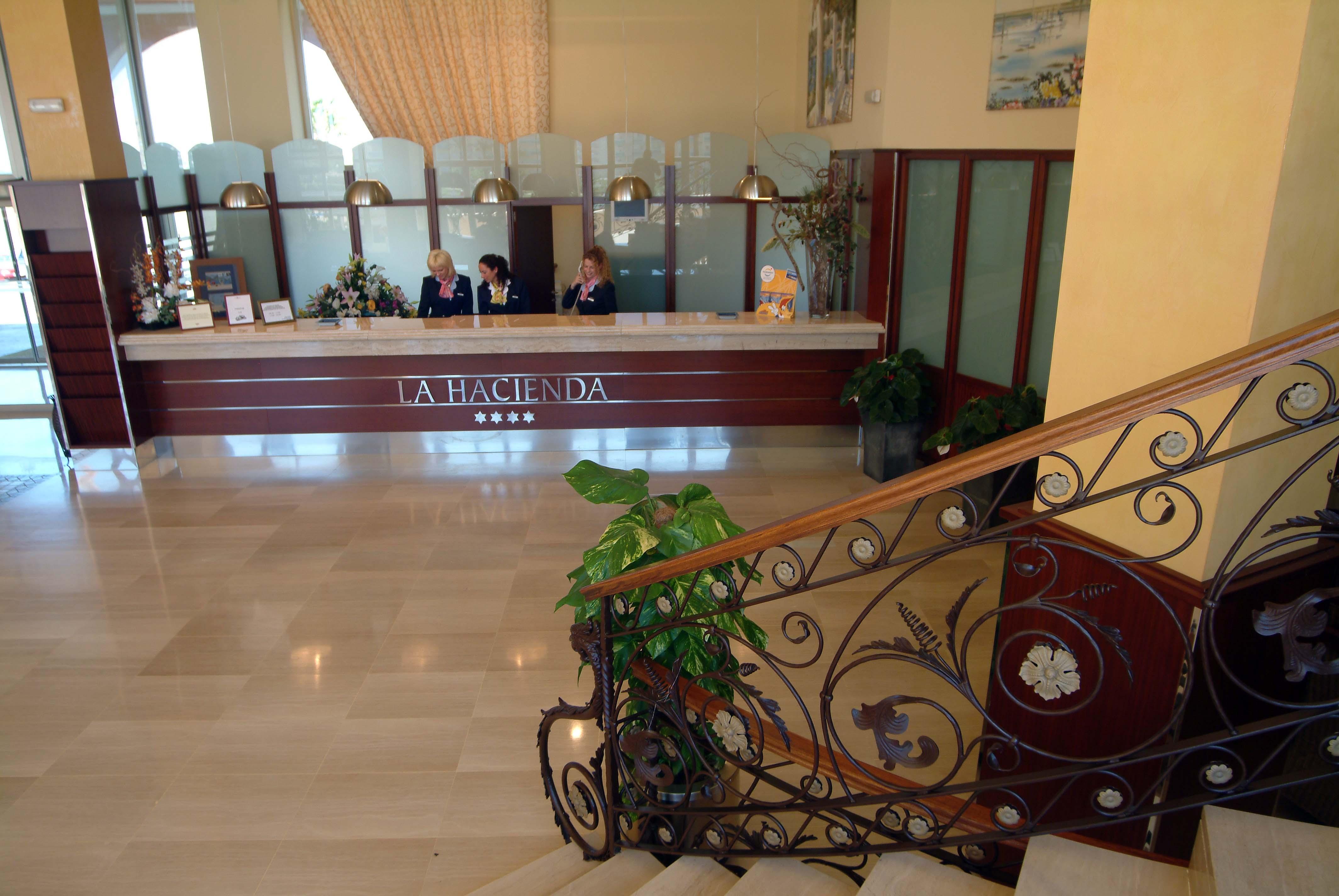 מלון לה פינדה Ohtels La Hacienda מראה חיצוני תמונה